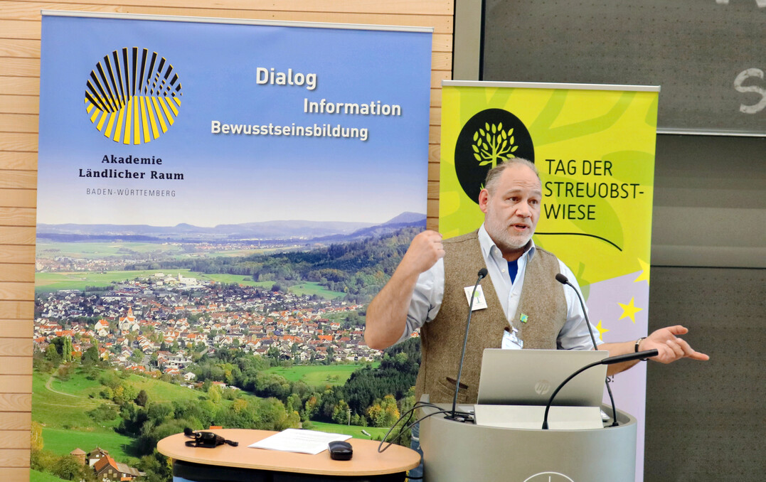 Der Streuobsttag wurde von der Akademie Lndlicher Raum in Zusammenarbeit mit Hochstamm Deutschland e. V. organisiert.