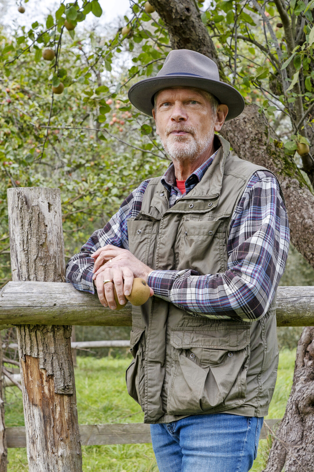 Michael Heißenberg erhält alte Apfel- und Birnensorten