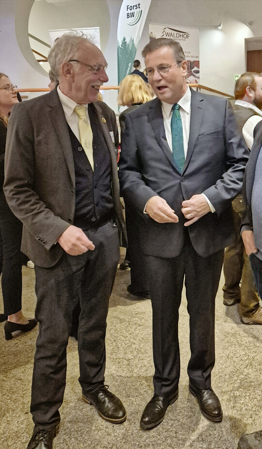 G�nter Stolz im Austausch mit Landwirtschaftsminister Peter Hauk.