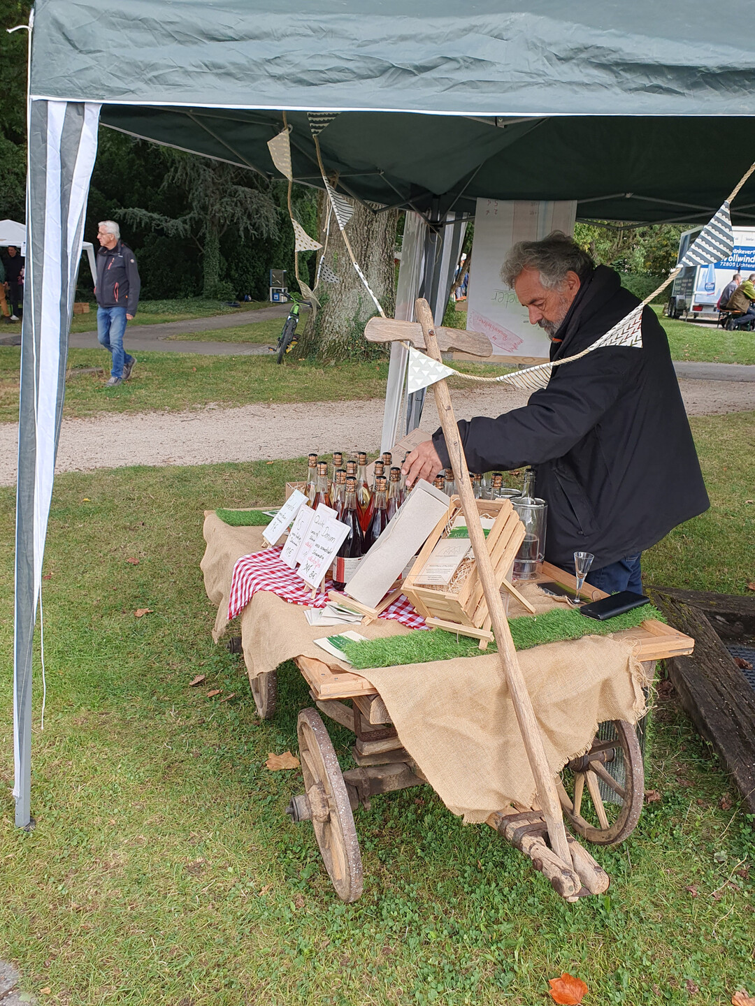 Auf dem Lucas-Fest konnten Besucher die ganze Vielfalt an Streuobstprodukten probieren