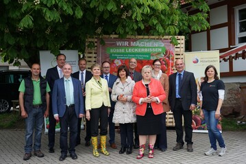 Reihe vorne (v.l.n.r.): Martin Ziegler, Thomas Krechtler, Friedlinde Gurr-Hirsch, Rosa Karcher, Kordula Kovac. Reihe hinten (v.l.n.r.): Matthias Braun, Thomas Rudolf, Markus Bieser, Franz-Josef Mller, Ute Bader, Wendelin Obrecht, Angelika Ziegler