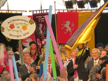 Thilo Michler (Mitte), Oberbrgermeister der nchsten Landesgartenschaustadt