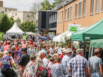 Rund 2.500 Besucher informierten sich am diesjhrigen Tag der offenen Tr ber die praxisnahe Forschungsarbeit der LWG und nahmen auch viele Anregungen & Tipps aus erster Hand mit nach Hause