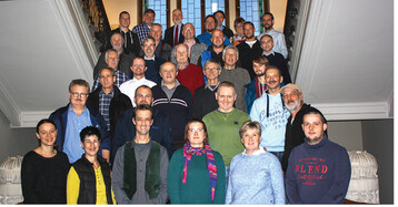 Gruppenbild mit den frischgebackenen Fachwarten: Landrat Thomas Reumann berreichte die Urkunden im Groen Sitzungssaal des Landratsamtes.