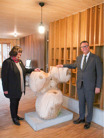 LOGL-Prsidentin Sigrid Erhardt und Minister Peter Hauk