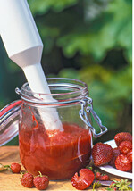 Pürierte Erdbeeren lassen sich gut einfrieren oder heiß abfüllen