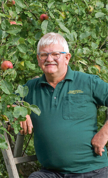 Christian Schmid aus Pfffingen bei Tbingen schafft mit seinem Betrieb StreuObstGut die Verbindung von Tradition und Innovation bei Produktion und Vermarktung seiner Streuobstprodukte.