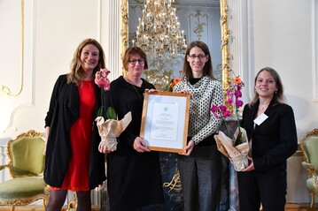 (vlnr) DGG-Vizeprsidentin Heike Boomgaarden, Preistrgerin Silvia Fengler, Hessisches Ministerium fr Umwelt, Klimaschutz, Landwirtschaft und Verbraucherschutz, Bettina Grfin Bernadotte, Geschftsfhrerin Insel Mainau und Laudatorin Silke Bill, Hessisches Kultusministerium