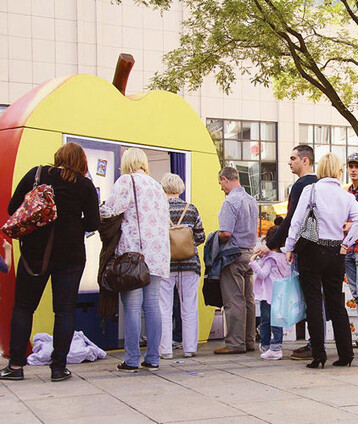 Die Erzeugerorganisation veos lieferte die pfel fr den Apfel-o-Mat in Dortmund 