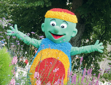 Auch LGS-Maskottchen Nagoldi freut sich ber den groen Erfolg der Gartenschau in Nagold