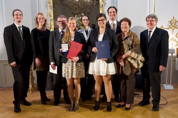 (v.l.) Christian Graf Bernadotte, Catherina Ruffing Grfin Bernadotte af Wisborg, Prof. Dr. Joachim Wolschke-Bulmahn, Leibniz Universitt Hannover, Marie-Sophie Schoppe, Bettina Grfin Bernadotte, Bianca Wulansari Kassun, Bjrn Graf Bernadotte, Prof. Dr.- Ing. Habil. Dagmar Schipanski, Prof. Dr. Reinhard Bcker, Universitt Hohenheim